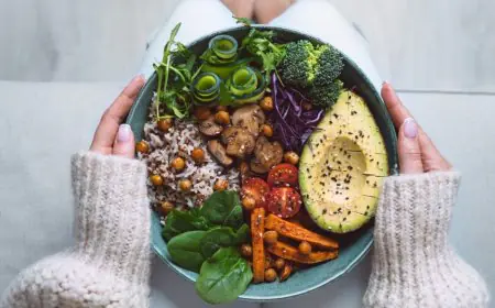 From Evolution to Revolution: Key Food Industry Shifts in 2024 and Trends Shaping 2025