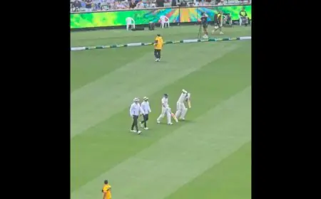 Video: Virat Kohli Walks Into Ground Amid Loud Boos From Fans In Melbourne