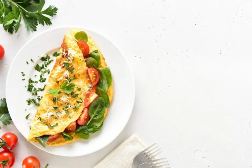 Boiled Egg Or Omelettes: Which One Is The Healthier Choice?