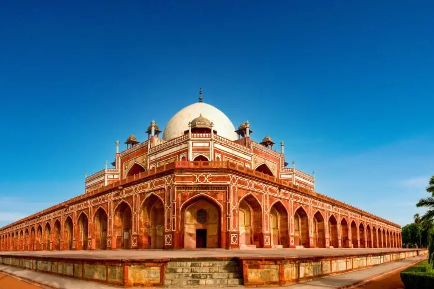 Humayun's Tomb To Dilli Haat: 5 Iconic Destinations In Delhi You Can’t Miss