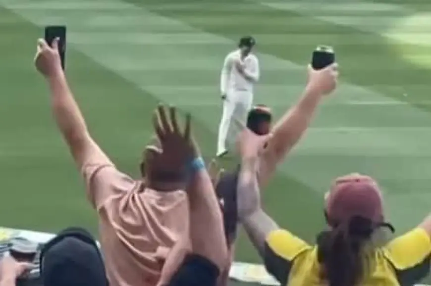 Watch: Konstas Teases India Fans At MCG, Mimics Shoulder-Barge With Kohli