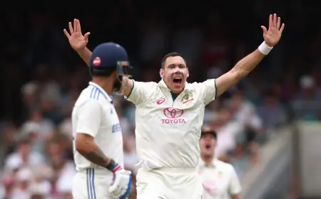 5th Test Live: Sundar Hit On Lower Abdomen Region; Aus On Top vs 7-Down Ind