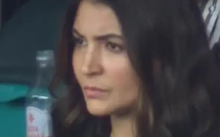 Watch: Anushka's Reaction After Virat Almost Falls For First-Ball Duck Viral