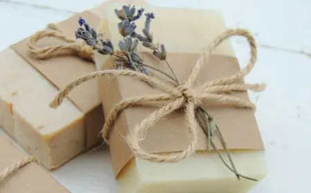 The Minimalist Beauty Trend: Why Indian Consumers are Opting for Less but Better Packaging?