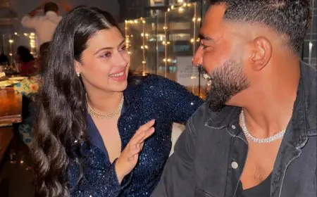 After Rumours, Siraj Shares Photo With Asha Bhosle's Granddaughter. Says...