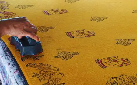 5 Floral-Printed Sarees And Blouse Combinations For A Trendy Look