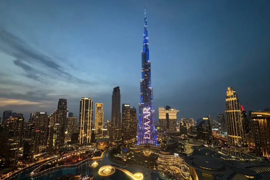 Apartment In Dubai's Burj Khalifa vs Gurgaon & Noida: A Price Comparison