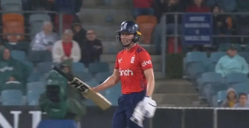 Watch: Knight Left Fuming After England Lose 2nd T20I vs Aus Due To Rain