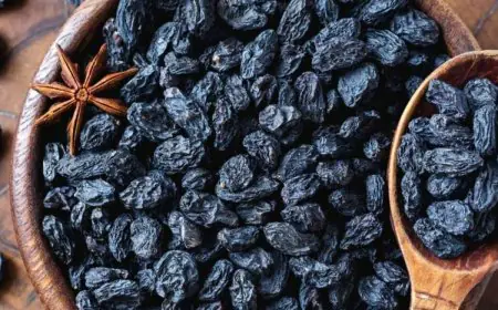 Improved Heart Health To Immunity: Eating Munakka Every Morning Can Have These Benefits To Your Health