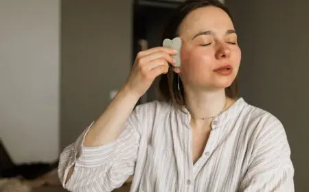 No Gua Sha? Fitness Influencer Shares The Ultimate Tip For A Sculpted Face 