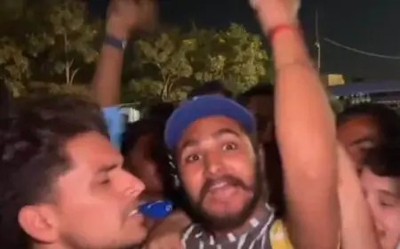 "Kohli Zindabad": Fans In Karachi Shower Love On India Star. Video Viral