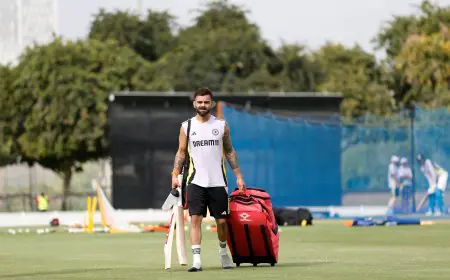 Wave from King Kohli: Awed Fans Connect With Indian Cricketers In Dubai