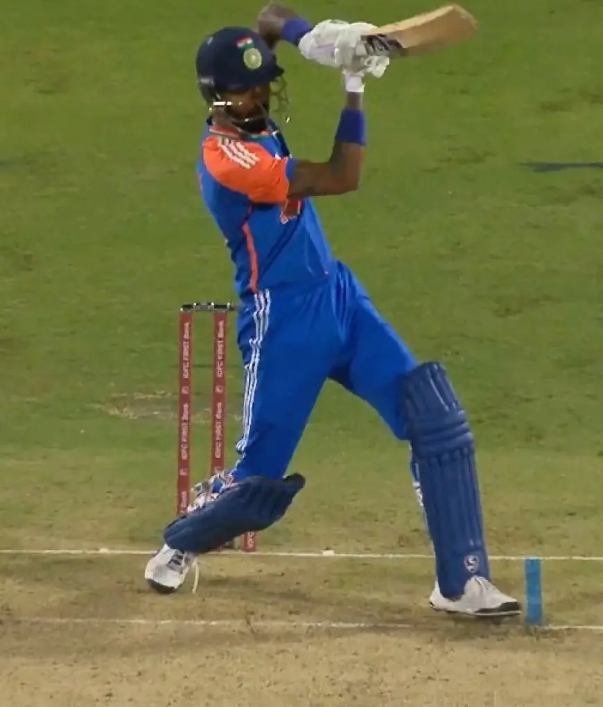 Watch: Pandya's 'No-Look 6' To Slam 50 Viral. Internet Says, 'Greatest'