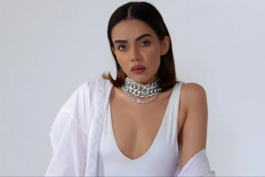Shruti Arjun Anand, Komal Pandey And More: Richest Female YouTubers In India