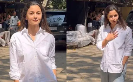 Alia Bhatt Serves Classy Look On Her First Cooking Attempt With Mother Soni Razdan