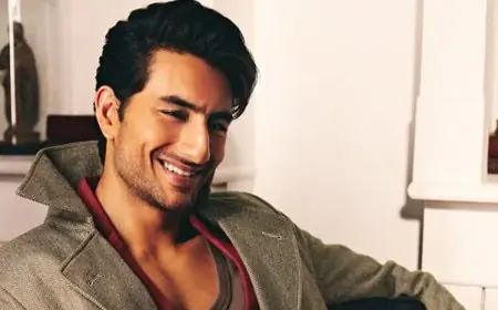 Happy Birthday Ibrahim Ali Khan: A Look at the Debutant’s Best Fashion Mom