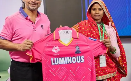 On Women's Day, RR Launch 'Pink Promise' Jersey For Mumbai Indians clash