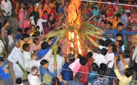 Holi 2025: Holika Dahan, Shubh Muhurat, History, Rituals, And Wishes To Share