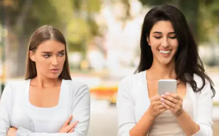 Set Clear Boundaries, Don't Engage: Here's How To Deal With Toxic People