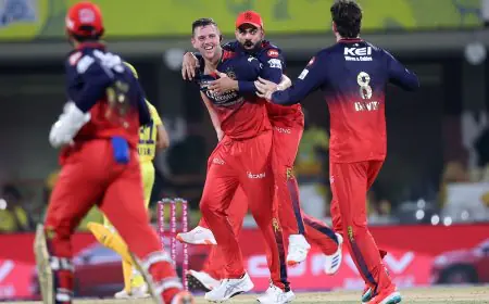 IPL Live: Josh Hazlewood, Bhuvneshwar Kumar Rock CSK In Chase Of 197