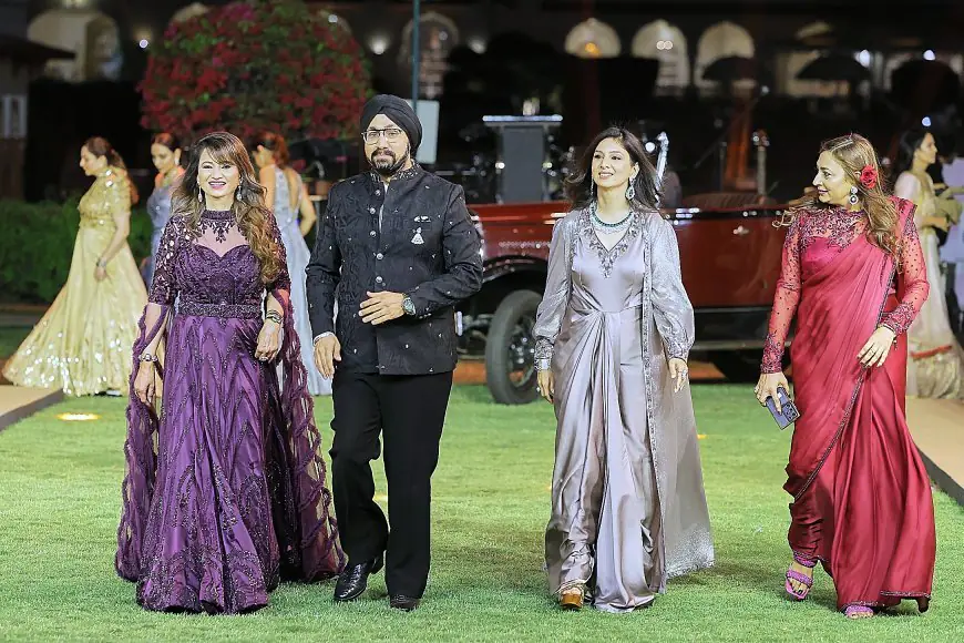 Haneet & Parina creations Leave Jaipur Spellbound .. at FICCi flow fashion extravaganza