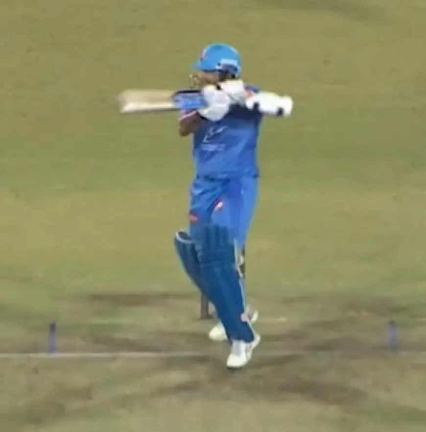 Sachin Tendulkar's Trademark Shot Leaves Everyone Stunned: "90s Nostalgia..."