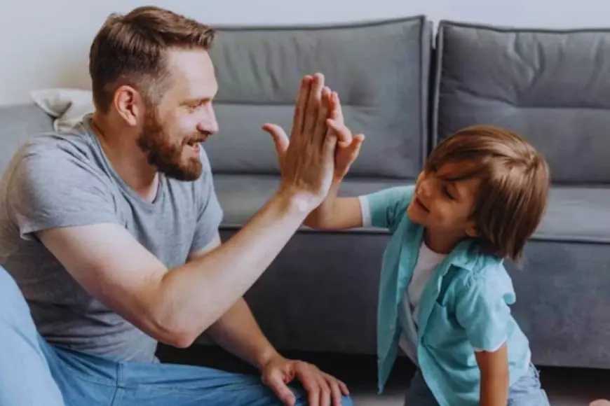 Parenting Tips: This Is What Fathers Can Do To Raise Happier Children