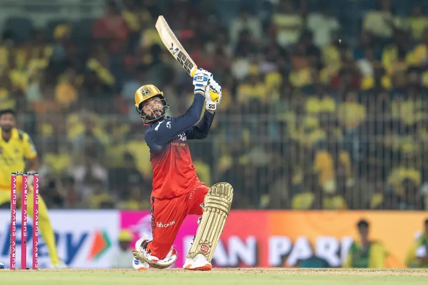 IPL 2025 Live: Patidar Nears 50 But RCB Lose Livingstone, Go 4 Down vs CSK