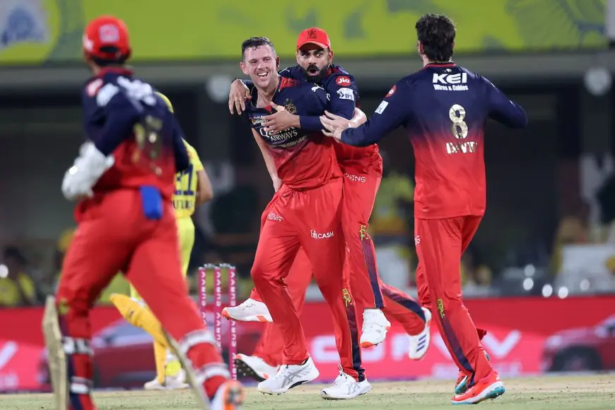 IPL Live: Josh Hazlewood, Bhuvneshwar Kumar Rock CSK In Chase Of 197