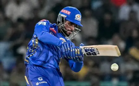 "Hardik Struggled...": Ex-India Stars Left Fuming Over Tilak Retired Out Call