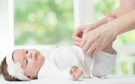 From Cotton Clothes To Hydration, Here Are Tips To Protect Your Newborn From The Summer Heat