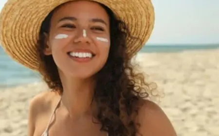 Changing Weather Taking A Toll On Your Skin? Check Out These 4 Expert-Approved Tips