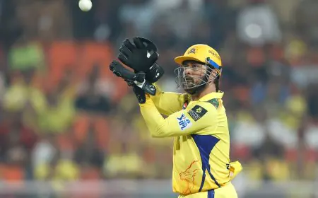 Dhoni "Not Match-Winner Now": Pathan's Blunt 'Don't Cross The Line' Message