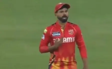 Watch: Shreyas Iyer Left Fuming At Punjab Kings Teammate Over DRS Call vs SRH