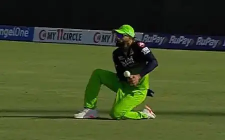 Virat Drops Easy Catch vs RR, Leaves RCB Bowler Fuming - Video Goes Viral