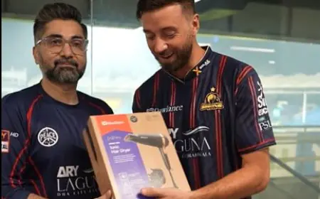 'Hair Dryer' As Reward For Player Of The Match In PSL. Internet In Splits