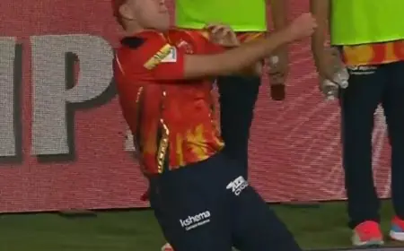 PBKS Star Commits Horrendous Fielding Blunder, Internet Says "Even A Child Won't Make Such Mistake"