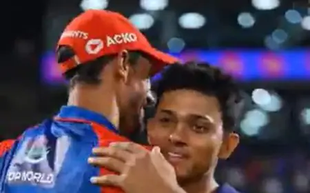 After Infamous "Slow" Jibe At Mitchell Starc, Yashasvi Jaiswal Bonds With Aus Legend. Watch