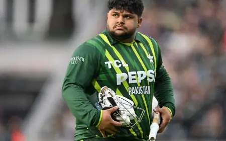 "We All Enjoy Burgers...": Ex-Pakistan Skipper's Brutal Advice For Azam Khan