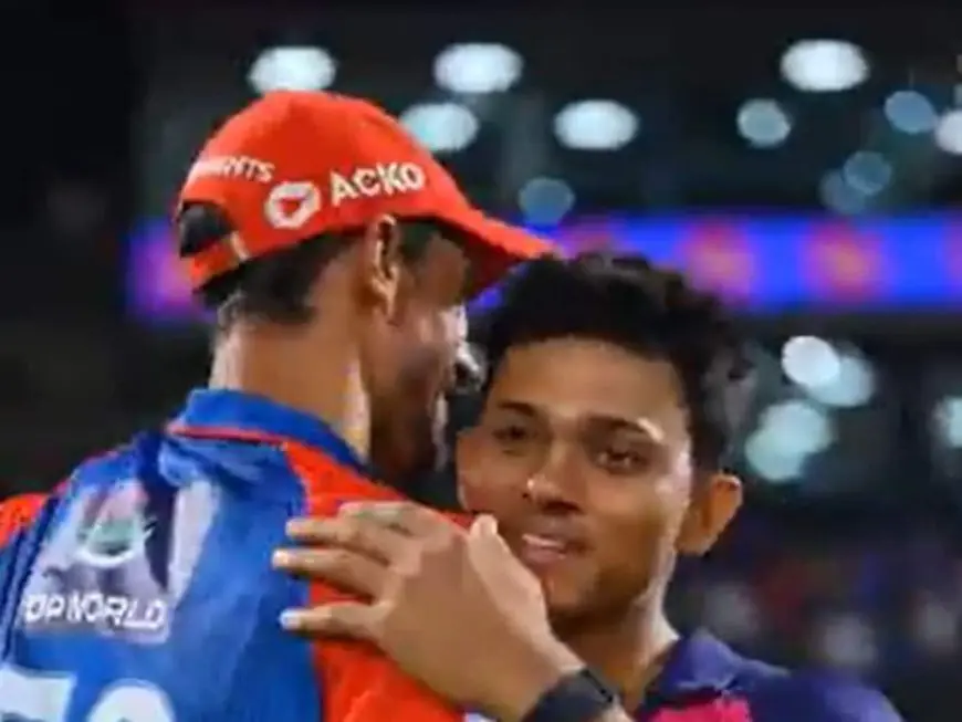 After Infamous "Slow" Jibe At Mitchell Starc, Yashasvi Jaiswal Bonds With Aus Legend. Watch