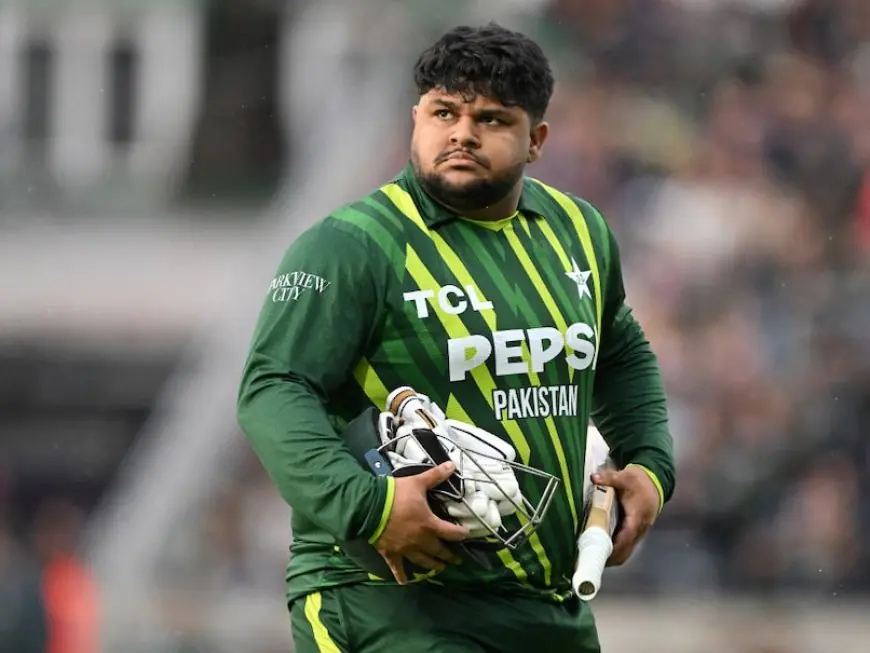 "We All Enjoy Burgers...": Ex-Pakistan Skipper's Brutal Advice For Azam Khan