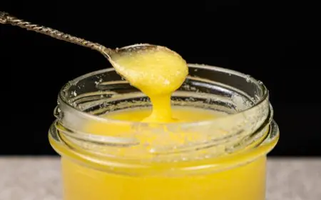 Why You Should Start Your Morning With Ghee And Turmeric?