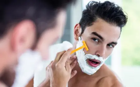 The Plastic Problem in Your Bathroom: Why It’s Time to Rethink Your Shaving Routine?