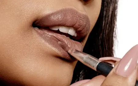 Jet, Set, Glow: The Best Travel-Friendly Makeup for Your May Getaway