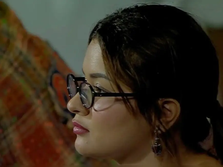 Avneet Kaur In The Stands For MI vs GT IPL 2025 Match. Internet Goes Overboard