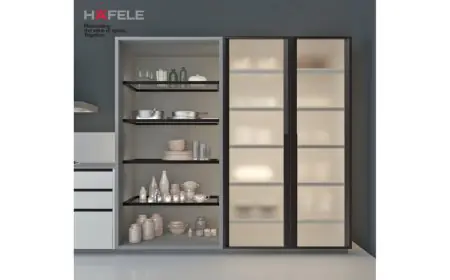Rail Door Profiles by Hafele