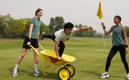 On International Yoga Day, Give Your Active Wear A Superhero Makeover