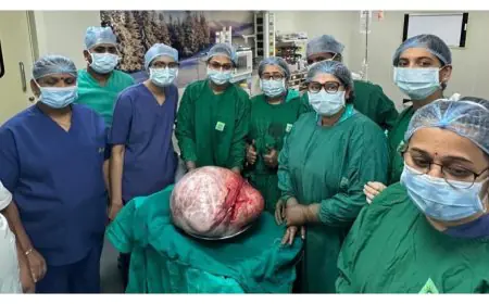Successful Removal of 18 kg Ovarian Tumour from 68-Year-Old Woman