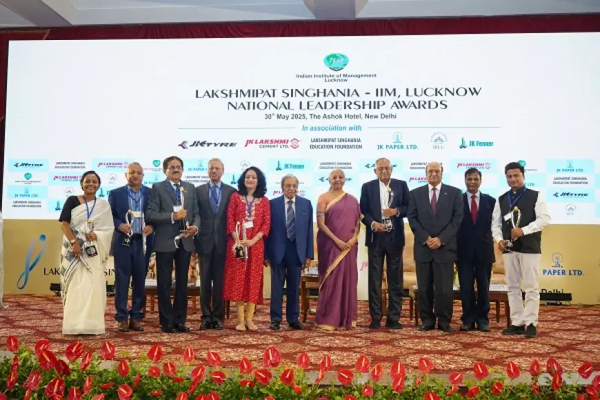 IIM Lucknow and JK Organisation Host Prestigious Leadership Awards, Honouring India's Changemakers
