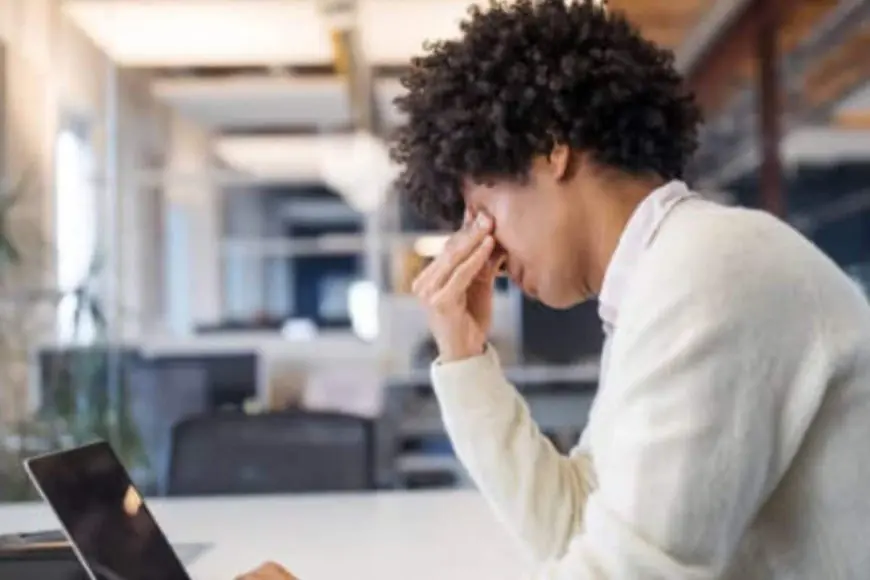 Feeling Worn Out At Work? Know About New Workplace Trend Quiet Cracking